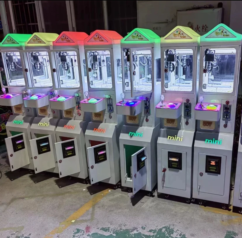 ตู้คีบตุ๊กตาขนาดเล็กแบบหยอดเหร - Arcade Toy Claw Vending Machine บทวิจารณ์และราคา